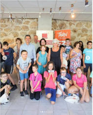 Remise de chèque aux collégiens